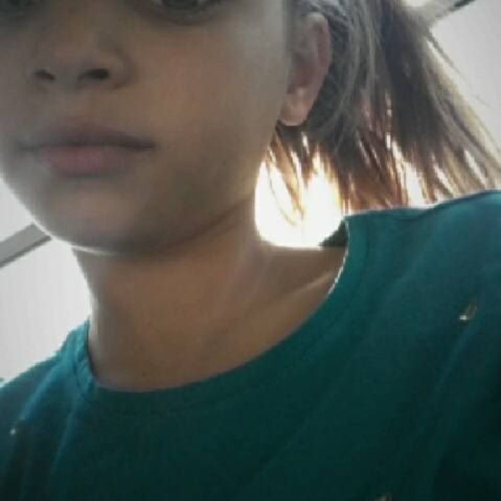 Meet your Posher, Reya